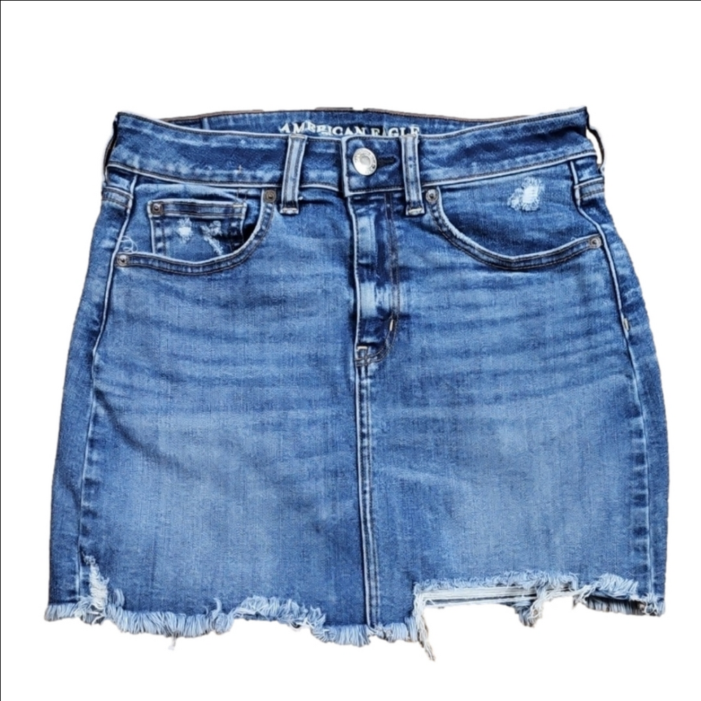 American Eagle Super Stretch Medium Wash Distressed Denim Frayed Hem Mini Skirt
